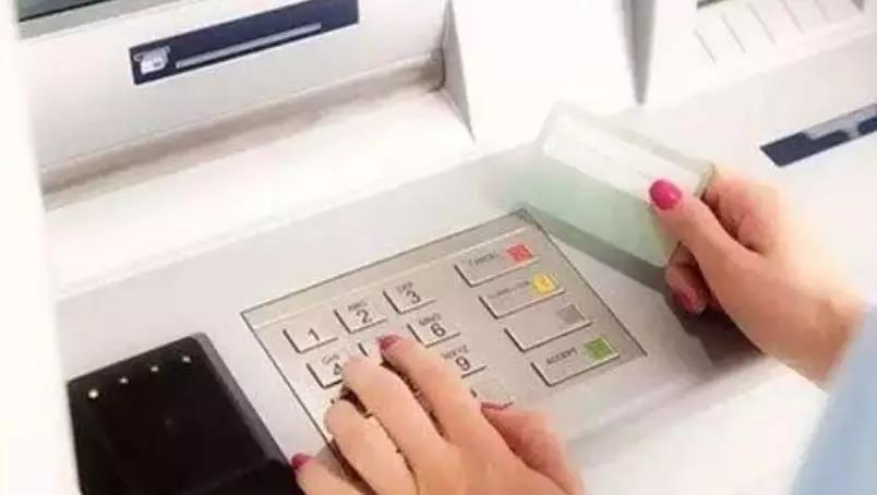 POS机养卡方法：关于信用卡取现，这3点不为人知的“潜规则”，是时候知道了！